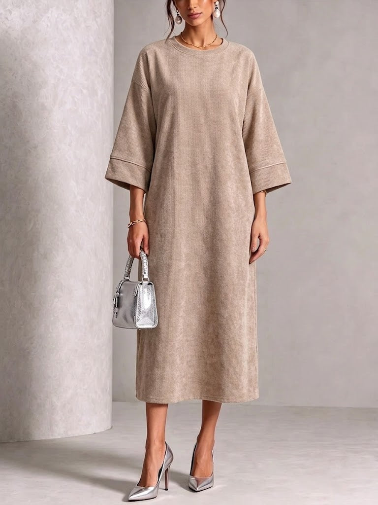 Loose-fit, Straight-cut Pullover Dress With Dropped Shoulders And Three-quarter Sleeves