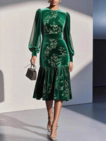 Elegant Floral Print Velvet Midi Dress